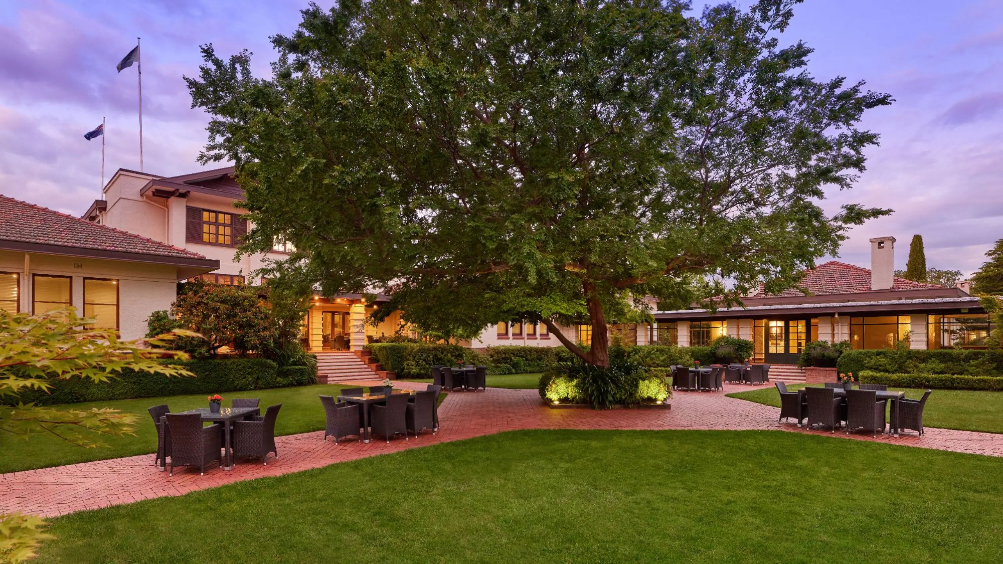 Park Hyatt Hotel Canberra — exterior